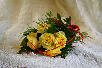 Image showing Yellow roses