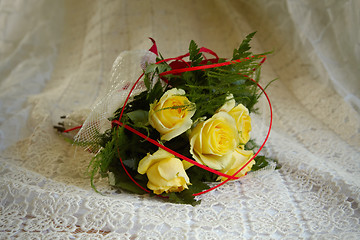 Image showing Yellow roses