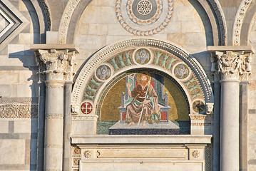 Image showing Duomo Facade, Piazza dei Miracoli, Pisa, Italy