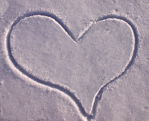 Image showing heart in snow