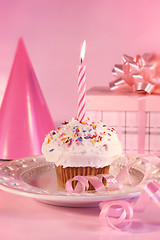 Image showing Small cupcake with candle