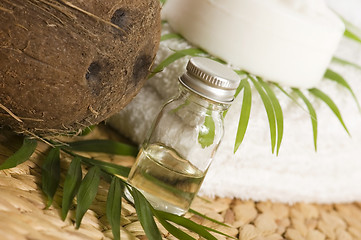 Image showing Coconut oil for alternative therapy