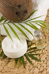 Image showing Coconut oil for alternative therapy