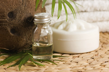 Image showing Coconut oil for alternative therapy