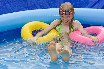 Image showing Children in paddling pool