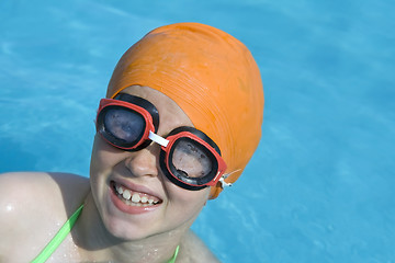 Image showing Children in paddling pool