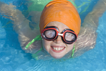 Image showing Children in paddling pool