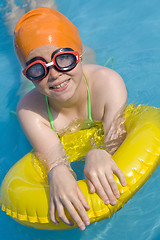 Image showing Children in paddling pool