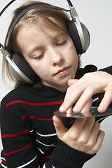 Image showing Listen to music