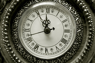 Image showing antique clock 