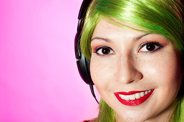 Image showing Woman in green wig smile