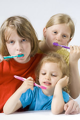 Image showing Children brushing teeth