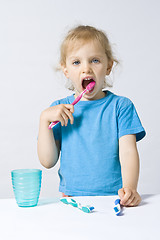 Image showing Children brushing teeth