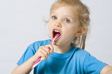 Image showing Children brushing teeth