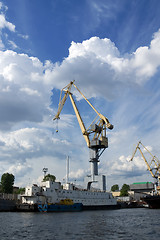 Image showing Crane in a port