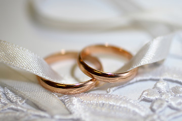 Image showing wedding rings