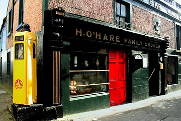 Image showing RED DOOR