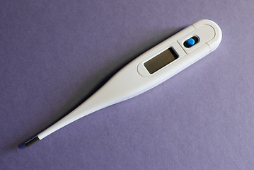 Image showing electronic thermometer