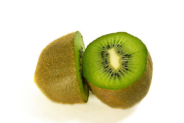 Image showing cut up kiwi