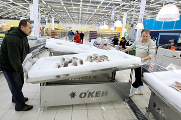 Image showing Worker in supermarket