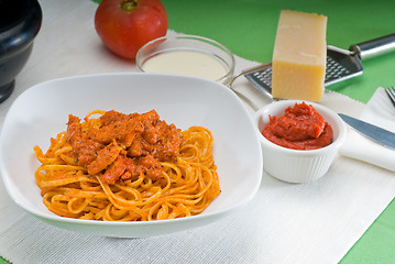 Image showing tomato and chicken pasta