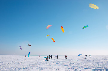 Image showing Catch wind