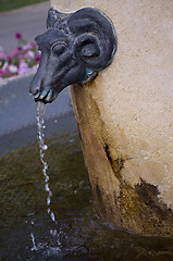 Image showing water statue