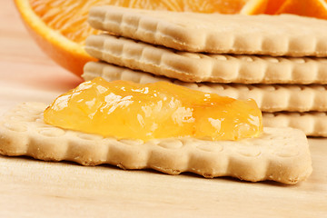 Image showing Biscuit with marmalade