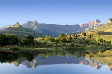 Image showing Drakensberg relfection