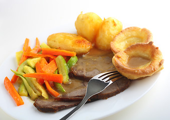 Image showing Roast beef meal side view