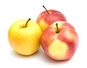 Image showing Three apples