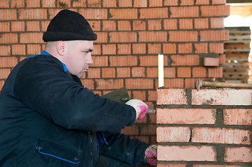 Image showing construction mason worker bricklayer