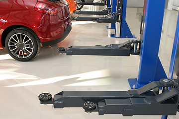 Image showing mechanics garage