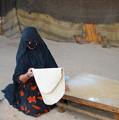 Image showing bedouin woman