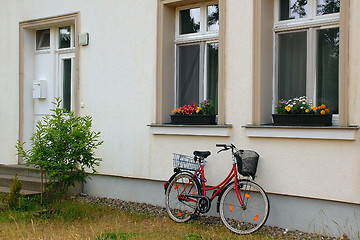 Image showing Bicycle at the House