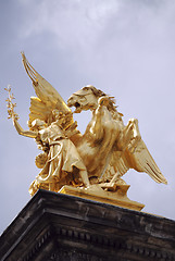 Image showing golden statue2