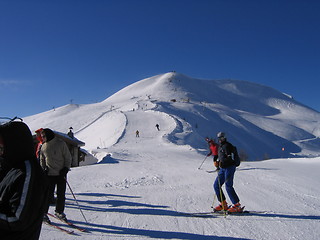 Image showing Skiing