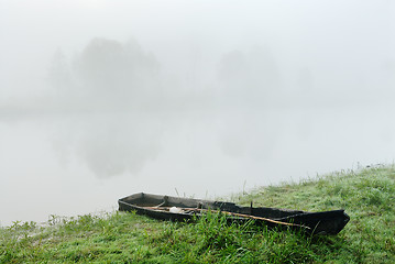 Image showing Morning river mist