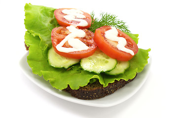 Image showing Sandwich with fresh vegetables