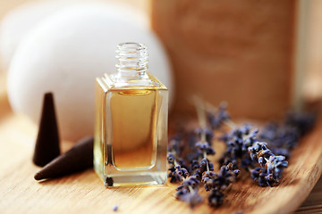 Image showing lavender aromatherapy oil