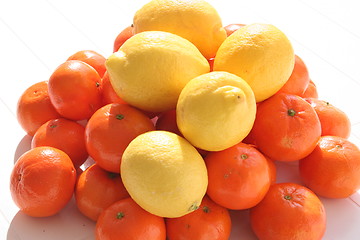 Image showing Lemons and oranges