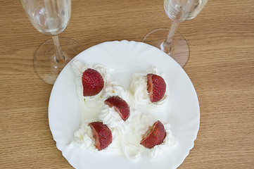 Image showing strawberry cream