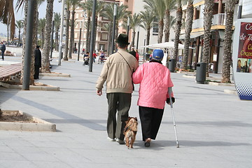 Image showing Family with dog