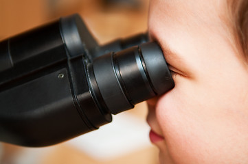 Image showing Child and microscope