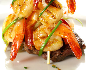 Image showing Shrimps On Steak