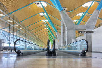 Image showing Walkway in departure hall - Airport Madrid