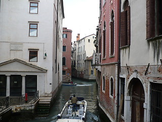 Image showing Italy. Venice. Narrow streets-channels  