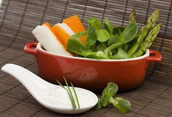 Image showing salad and tzatziki