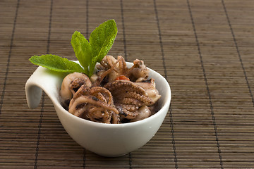 Image showing octopus and mint