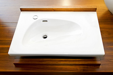 Image showing Wash basin